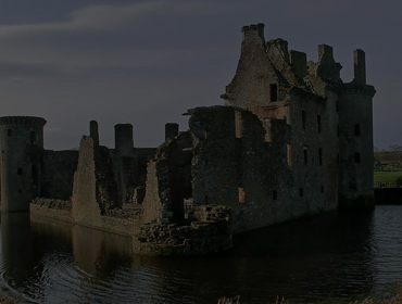 Taxi Hire for Scottish Castles Tour